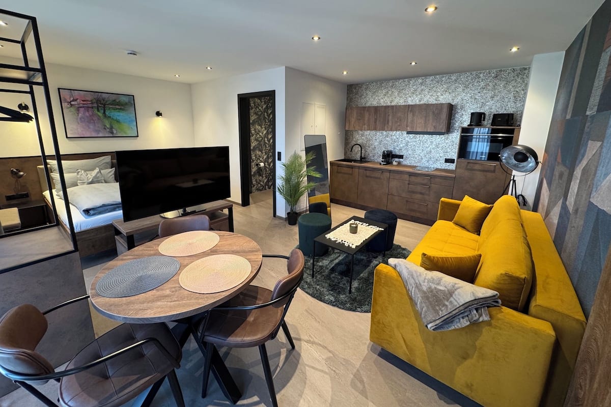 Deluxe Studio, Balcony | In-room safe, free WiFi