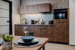 Literie de qualité, coffre-fort pour ordinateur portable, décor unique