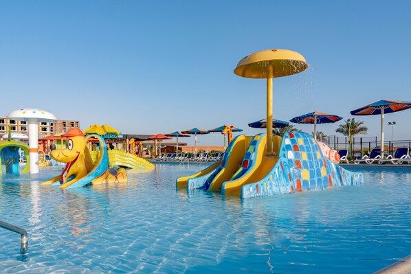 12 piscinas al aire libre