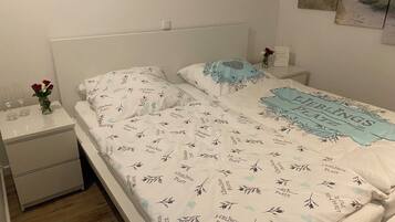 2 Schlafzimmer, Bügeleisen/Bügelbrett, kostenloses WLAN, Bettwäsche
