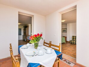 Dining - Beautiful private villa for 7 people with WIFI, private pool, A/C, TV, terrace and pets allowed (Casale Marittimo)
