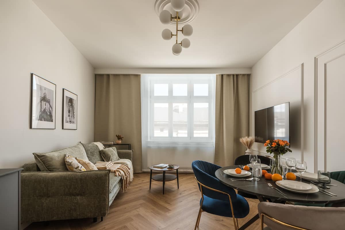 Standard Apartment, 2 Bedrooms | Living room