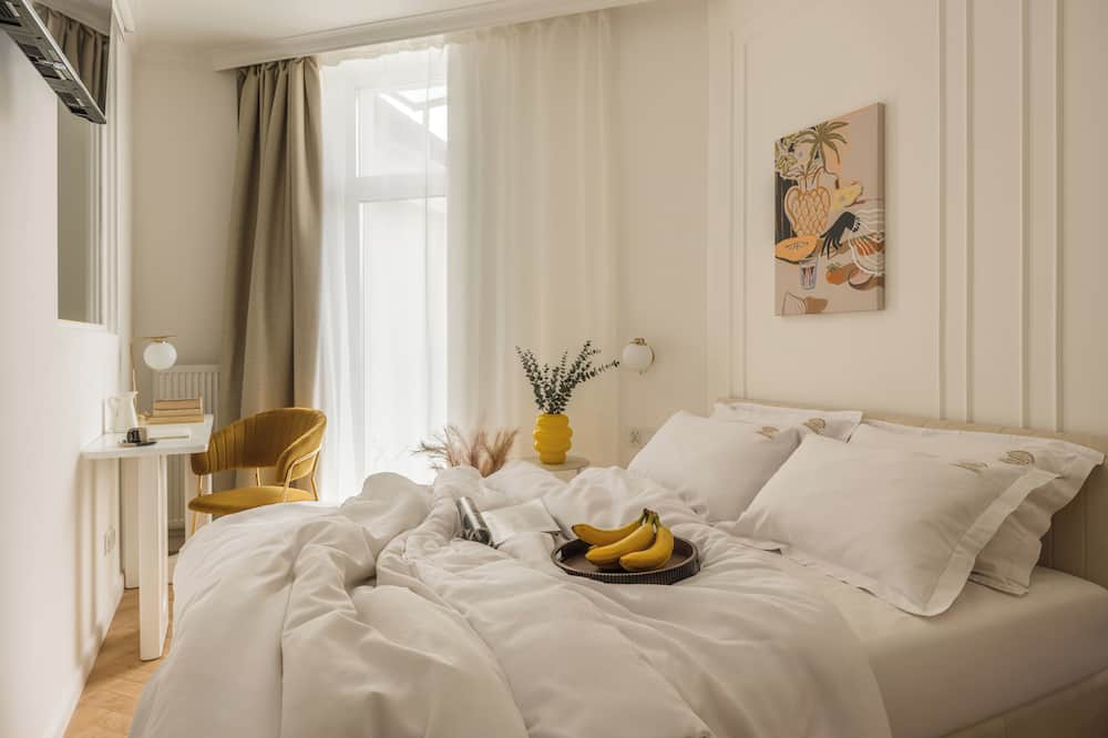 Astor Residence by Fragola Apartments