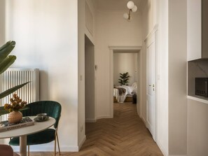 Appartement Confort, 3 chambres, vue cour intérieure | Intérieur