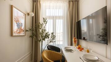 Comfort Apartment | Dining room