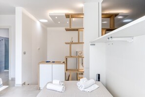 1 bedroom, bed sheets - Apartment '1' with Air Conditioning (Torre San Giovanni)
