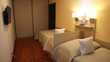 In-room safe, blackout curtains, free WiFi