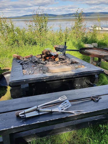 Camp Caroli Hobbit Hut