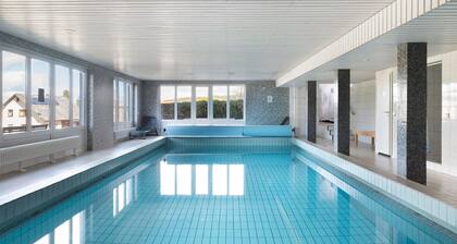Schönwald Schwarzwaldhäuser - Apartment mit Pool, kleiner See, 100 m zum Skilift,