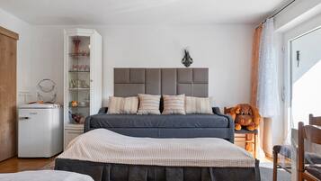 1 chambre, fer et planche Ă repasser, Wi-Fi, draps fournis