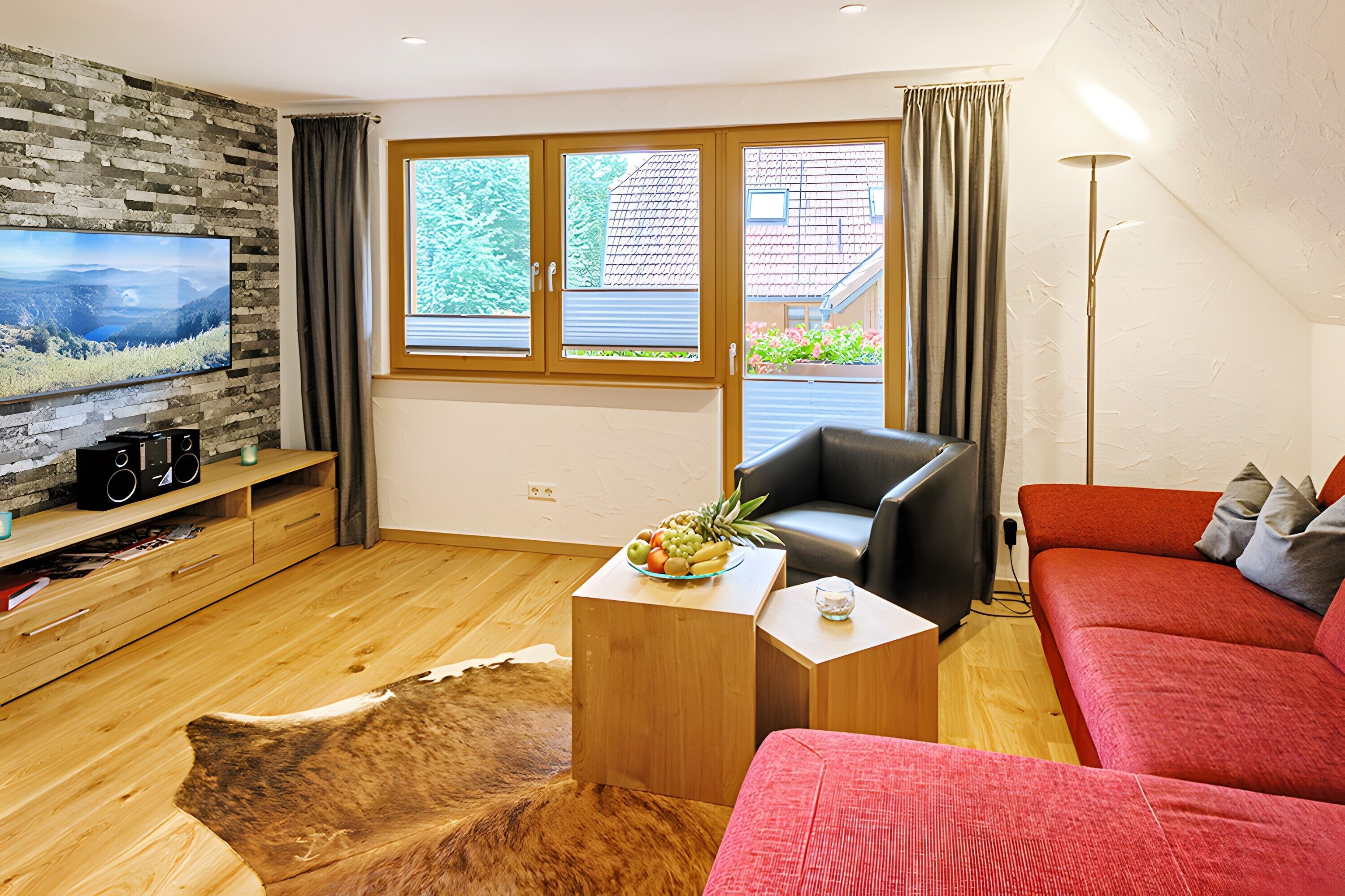 TV, DVD-spiller og stereoanlegg