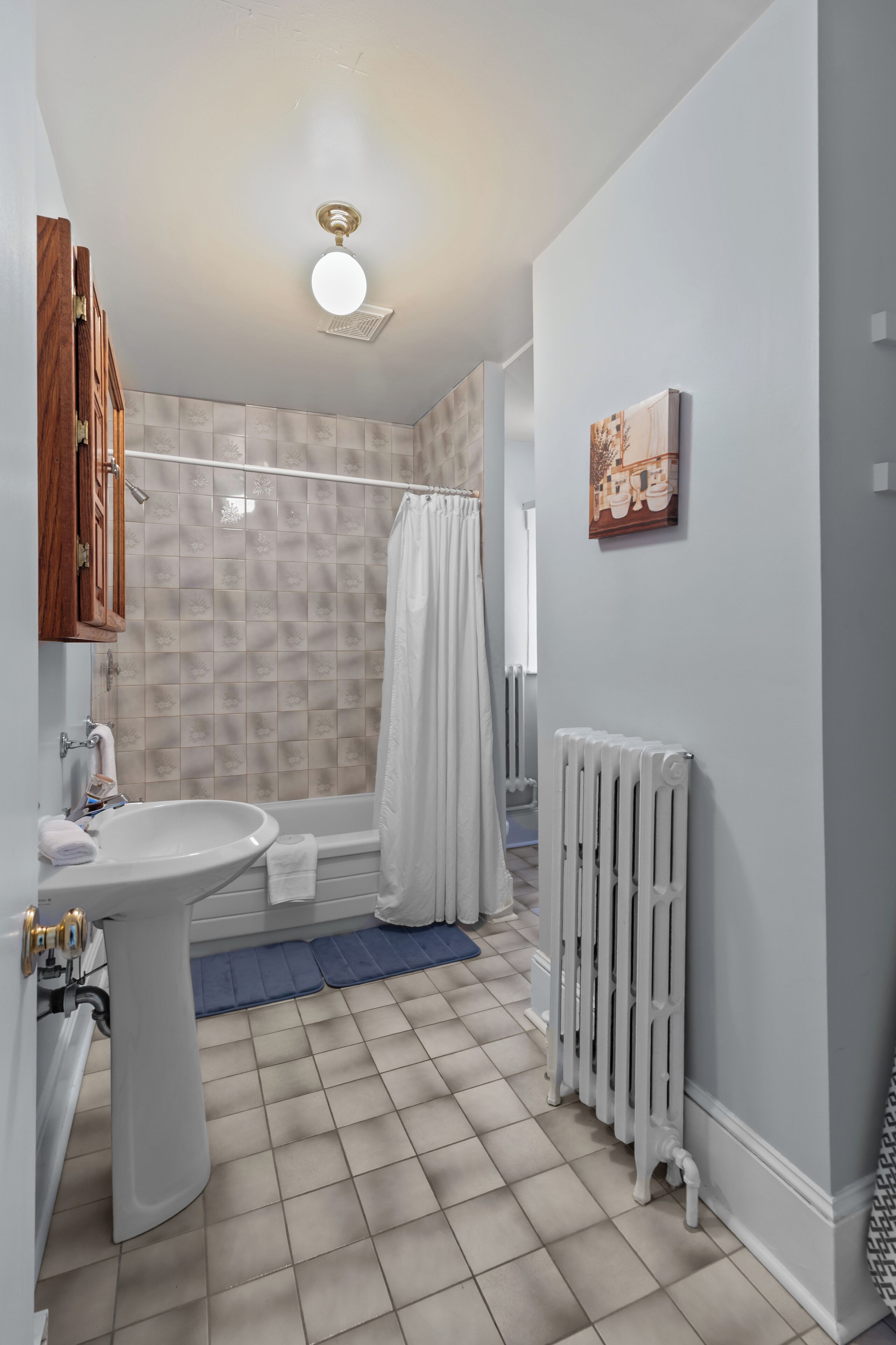 Secador de pelo y toallas