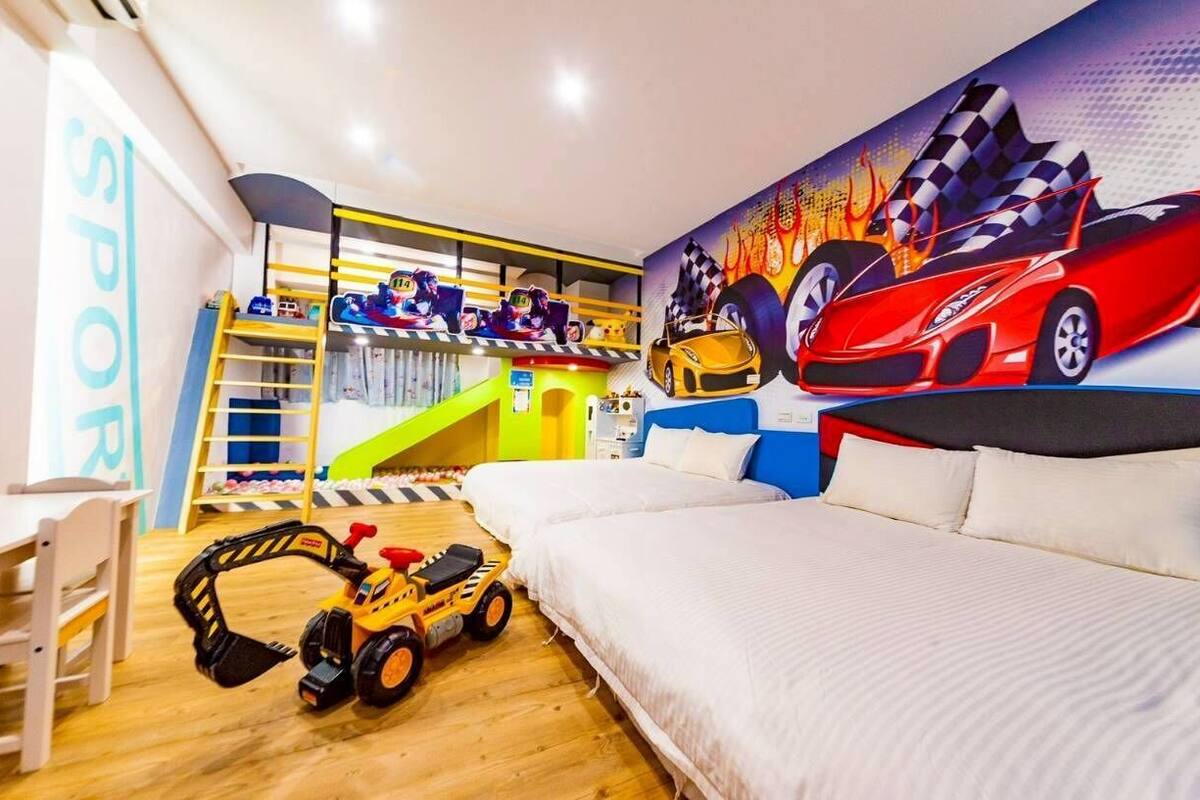 City Quadruple Room | Free WiFi