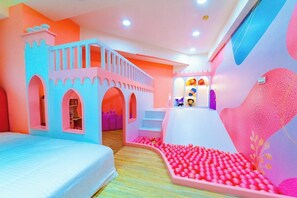 Familien-Vierbettzimmer