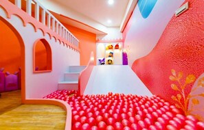 4 人部屋 | WiFi (無料)