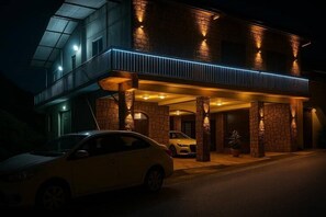 Unclassified image, 2 of 6, button - Nathiagali Green View resort by roomy (Abbottabad)