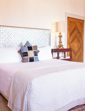 ห้องแฟมิลี่สวีท, วิวทะเลสาบ | ผ้าม่านกันแสง, เตารีด/โต๊ะรีดผ้า, Wi-Fi ฟรี