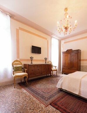 Classic Double or Twin Room, Courtyard View