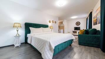 Soundproofing, iron/ironing board, free WiFi