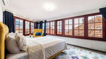 Soundproofing, iron/ironing board, free WiFi