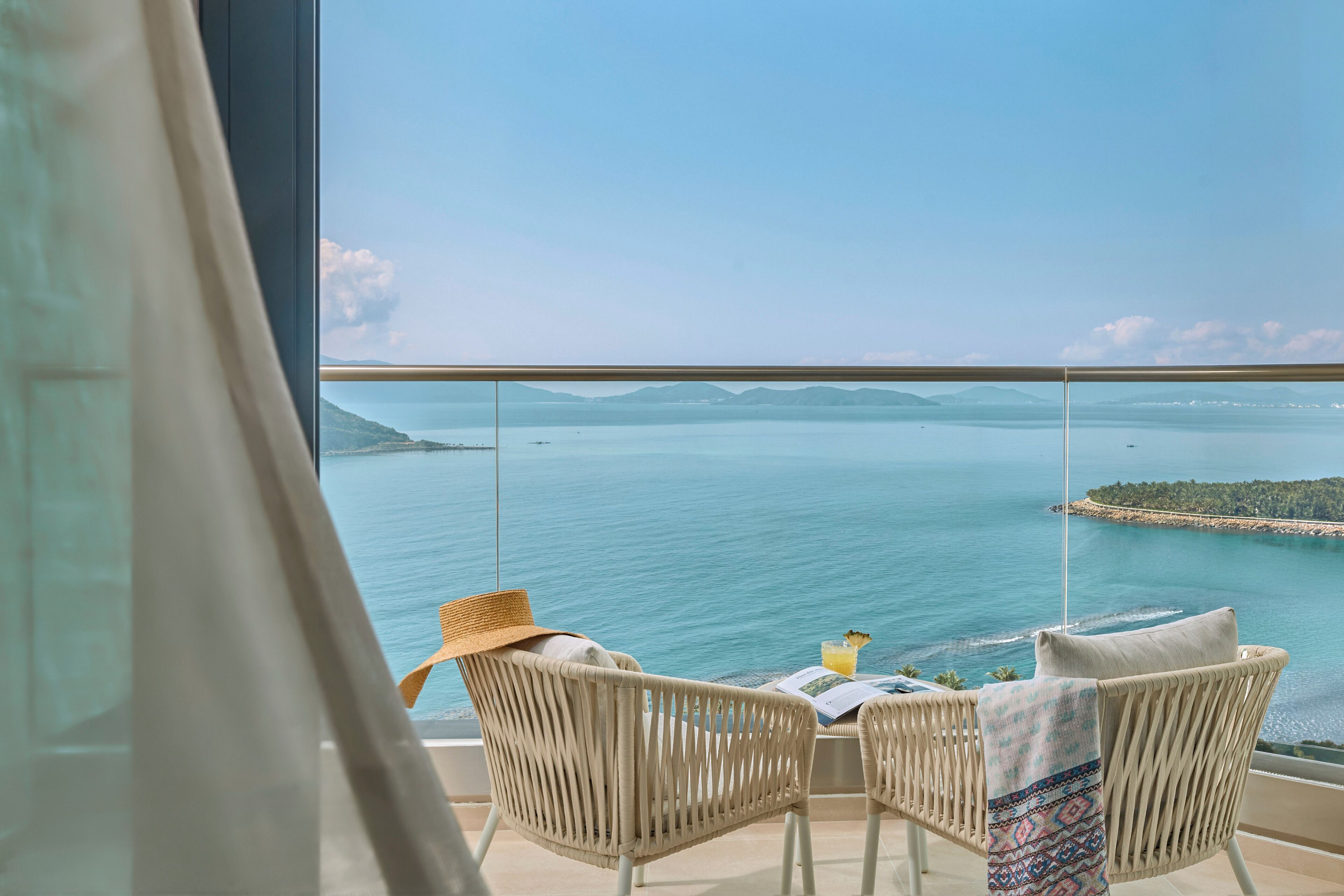 Premium Ocean View | Cofres nos quartos, Wi-Fi de cortesia, roupa de cama