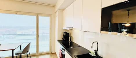 Apartment, 1 Bedroom, Accessible | Private kitchen