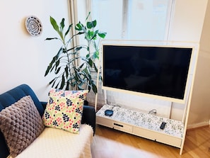 อพาร์ทเมนท์, 1 ห้องนอน, พร้อมสิ่งอำนวยความสะดวกสำหรับผู้พิการ | ห้องนั่งเล่น