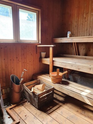 House, 3 Bedrooms, Balcony, Garden View