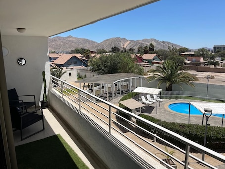 Terrasse/Patio. Innova Departments