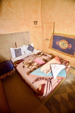 Unclassified image, 2 of 38, button - Maison d'hôtes tifaoute ait Ben haddou  (Aït Ben Haddou)