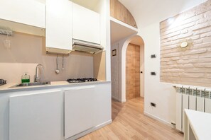 Apartment (1 Bedroom) | Private kitchenette | Microwave, espresso maker, electric kettle - BHM Urban House Pigneto (Rome)