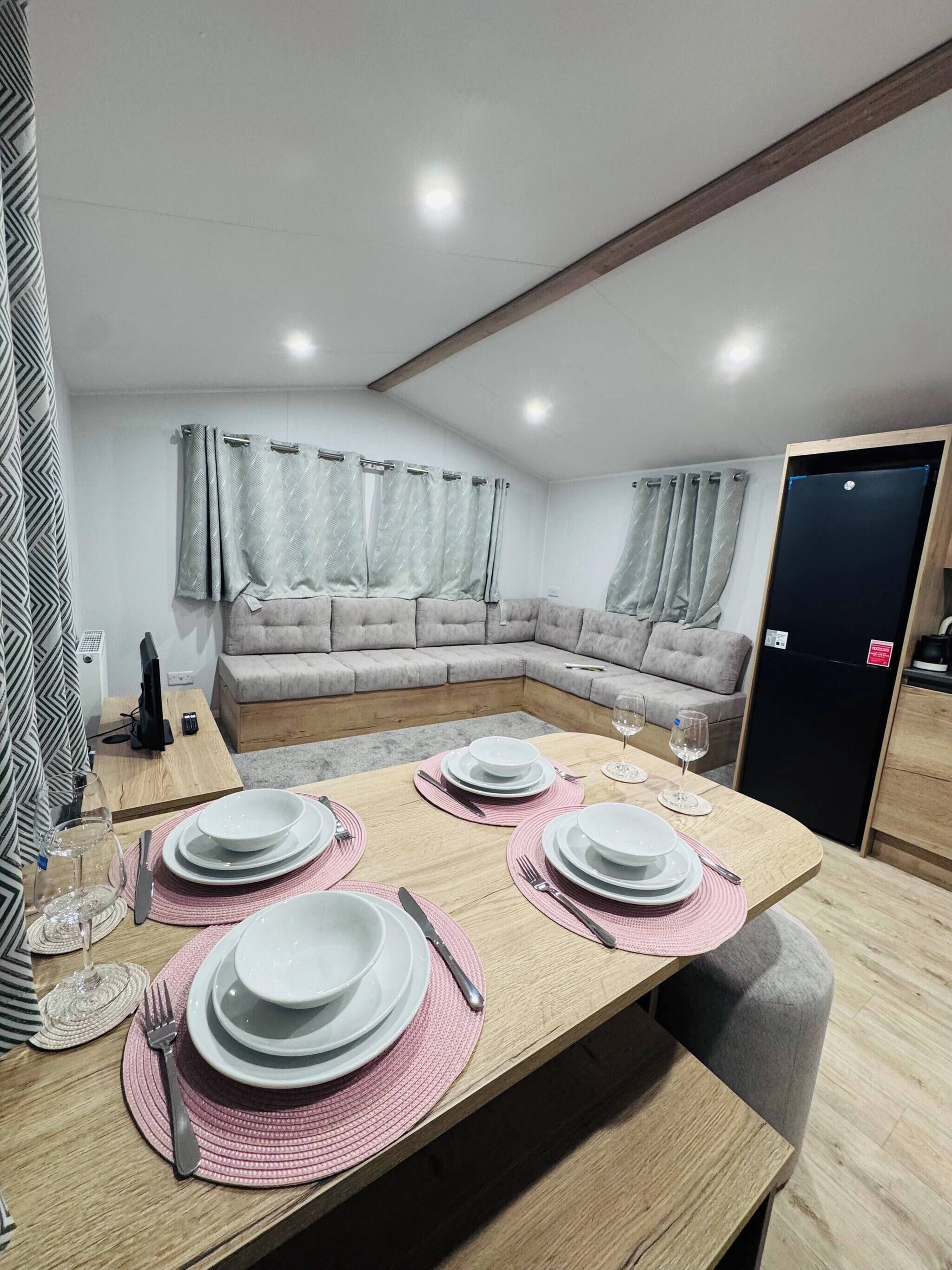 House, 3 Bedrooms, Garden View | Dining room