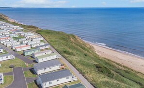 House, 3 Bedrooms, Garden View | Beach