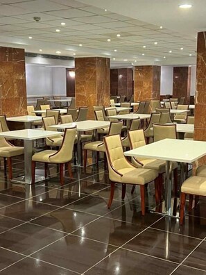 Dining - Grand Cleoptra Hotel (Luxor)