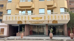 Exterior detail - Grand Cleoptra Hotel (Luxor)