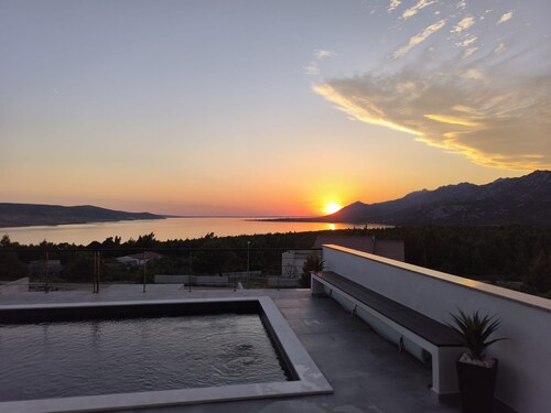 Villa Green Horizon With sea View