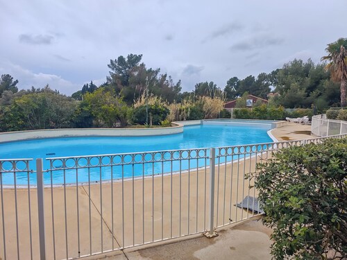 Le Liouquet - T2 rental with swimming pool and seafront 4 minutes away on foot