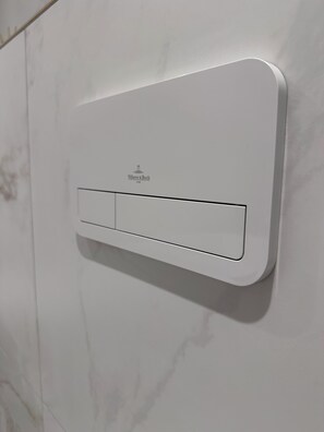 Unclassified image, 4 of 28, button - 1000sft 2 bed Penthouse in Leyburn’s Iconic Bank (Leyburn)