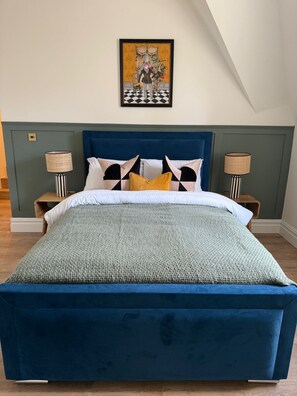 Unclassified image, 3 of 28, button - 1000sft 2 bed Penthouse in Leyburn’s Iconic Bank (Leyburn)