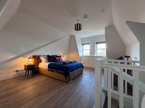 Unclassified image, 2 of 28, button - 1000sft 2 bed Penthouse in Leyburn’s Iconic Bank (Leyburn)