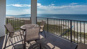 Condo, 2 Bedrooms | Outdoor dining - Phoenix Vi 61204 2 Bedroom Condo (Orange Beach)