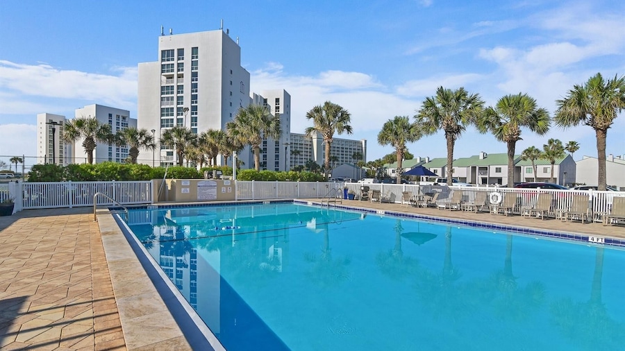 Shoreline Towers 3044 2 Bedroom Condo