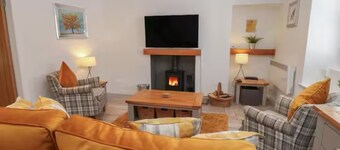 Bumblebee Cottage opposite Aysgarth Falls