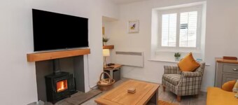 Bumblebee Cottage opposite Aysgarth Falls