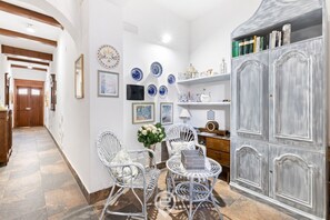 Imagen sin descripción, 4 de 23, botón