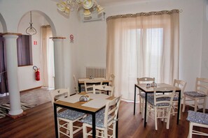 Nicht klassifiziertes Bild, 3 von 7, Schaltfläche