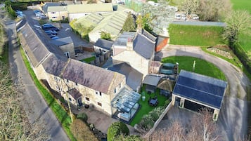 Cottage | Bahagian luar