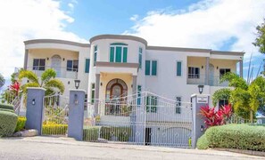 Villa, 6 chambres, accessible aux personnes à mobilité réduite, fumeur | Extérieur