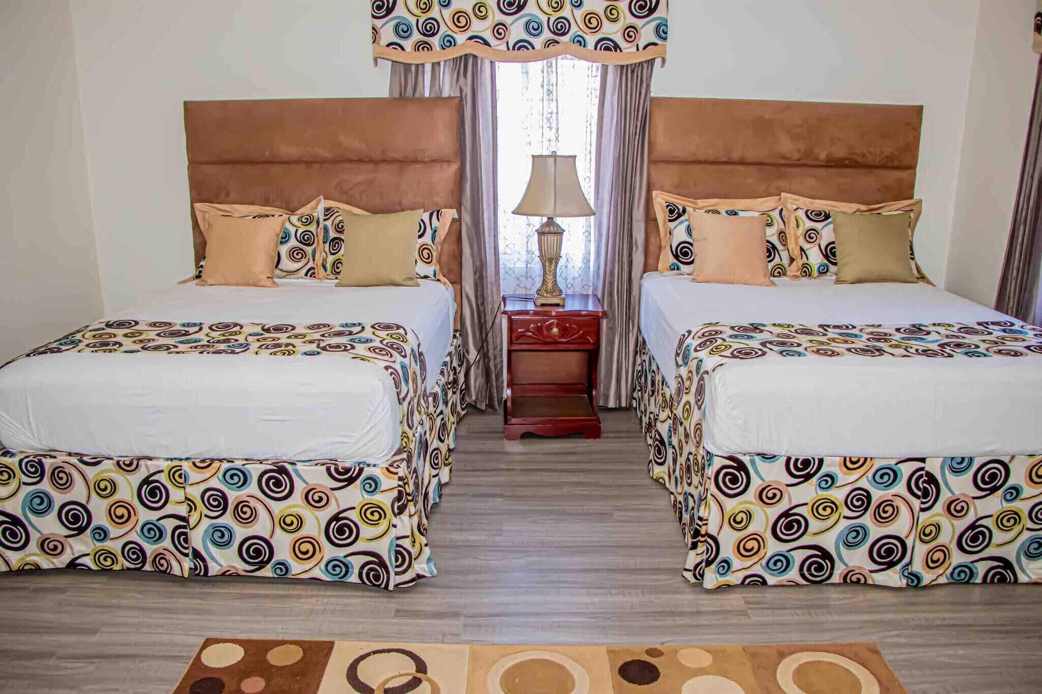 Biệt thự, 6 phòng ngủ, phù hợp cho người khuyết tật, hút thuốc