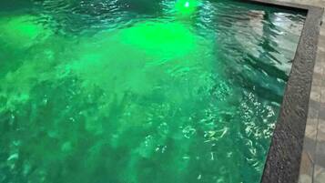 Vila, 6 quartos, acessível, para fumantes | Piscina | Piscina externa